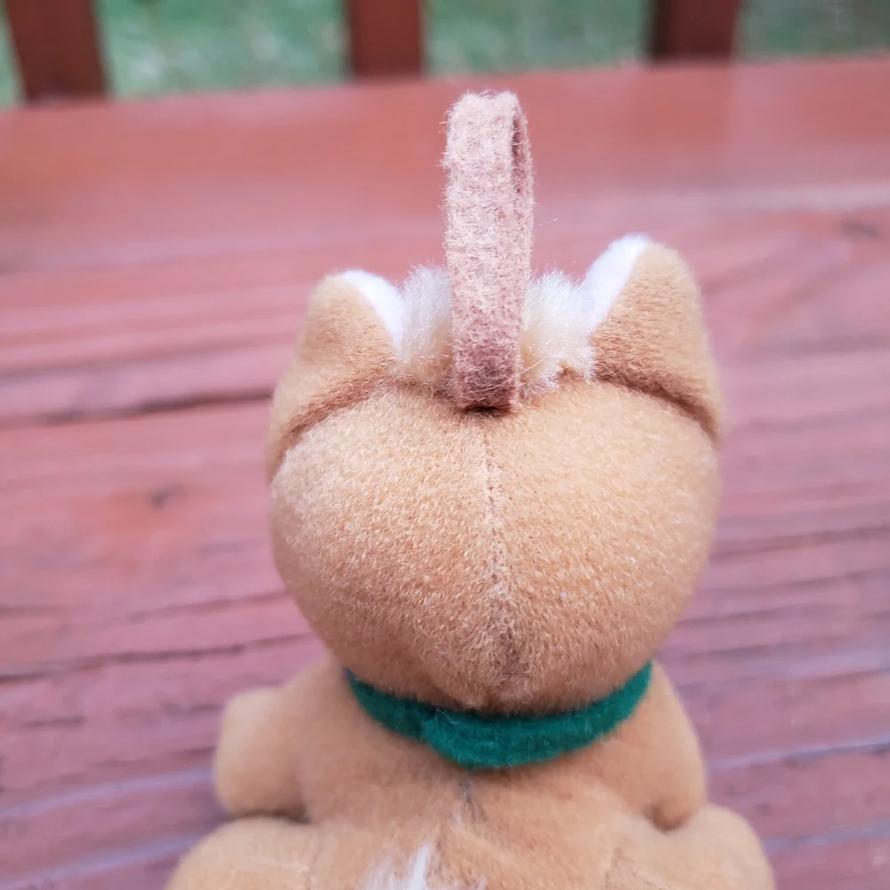 1988 The Walt Disney Company 'Oliver The Cat' Plush Ornament
